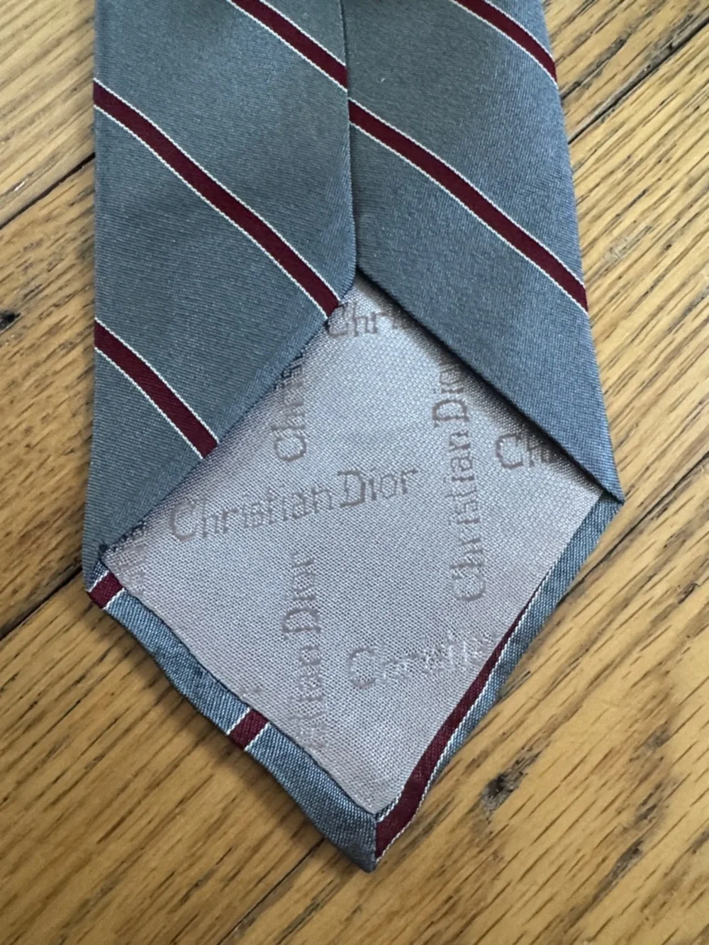 Vintage Dior Gray Tie with Burgundy Diagonal Stripes